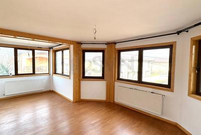 REV2005589 Casa 6 camere de vanzare Ghencea - 1