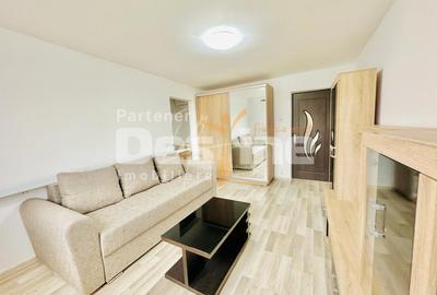 Apartament cu 2 camere semidecomandat, mobilat în Victoriei