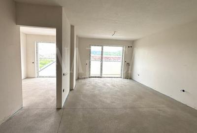 Apartament cu 2 camere semidecomandat în Florești