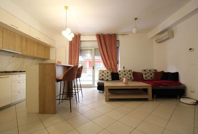Apartament cu 2 camere semidecomandat, mobilat în Torontalului