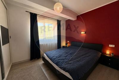 Apartament cu 3 camere de vânzare cu loc de parcare - 2