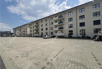 Apartament cu 3 camere decomandat în Aeroport