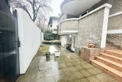 Str Washington, spatiu pretabil cabinet, salon, birou - 1