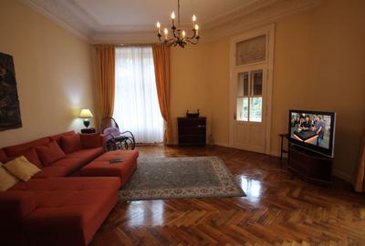 APARTAMENT DEOSEBIT IN ZONA CENTRALA - 19