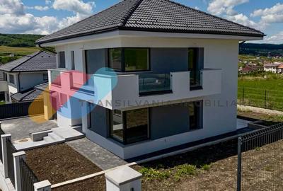 Casa unifamiliala 120mpu cu garaj la intrare in Chinteni - 2