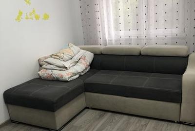 Apartament cu 3 camere decomandat în Astra