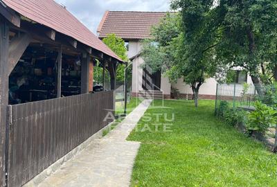 Casa individuala , 4 camere,2 bai, garaj, acces auto, 575 teren - 4