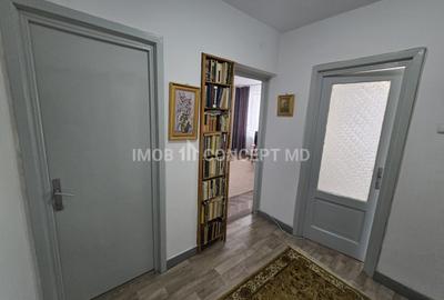 VANZARE PARTER cu 2 camere PE BULEVARD, in Ploiesti - 18