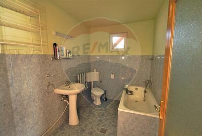 Casă / Vilă cu 7 camere de vânzare - 15