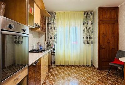 De vanzare apartament cu 4 cam dec. in Galati, piata Centrala, etaj5/7 - 16
