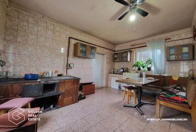 Casa mare, 3 corpuri de cladire, sat Lalasint - 7