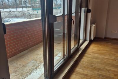 3 camere decomandat, bloc 2010, metrou , pereti interiori din caramida - 9