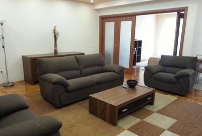 Apartament cu 3 camere semidecomandat, mobilat în Herăstrău