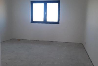 FARA COMISION casa 5 camere 3 bai 2 placi P+1+pod incalzire pardos canal apa - 22