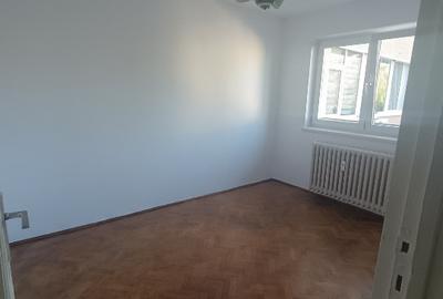 Apartament 4 camere ultracentral , etaj 3/4, Aleea Nucului - 9