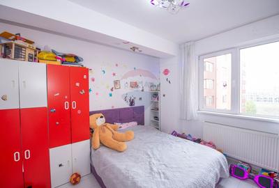 Apartament cu 3 camere decomandat în Chiajna