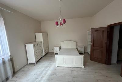 Apartament 3 camere, garaj si boxa - zona Centrala-Prefectura - 10
