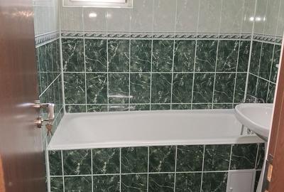 Garsoniera bloc 1980, Gorjului, Militari - 8