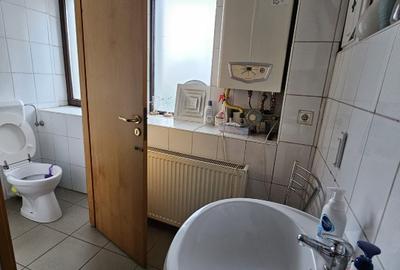 Spatii birouri 100 mp - direct proprietar - etaj 2 - 6