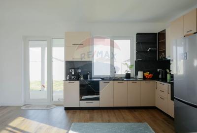 Casă pe nivel de vânzare cu 3 dormitoare, 500 mp teren – Sântandrei - 3