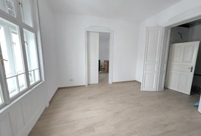 De închiriat – Spațiu de birouri în clădire istorică reabilitată, zona Bălcescu - 11