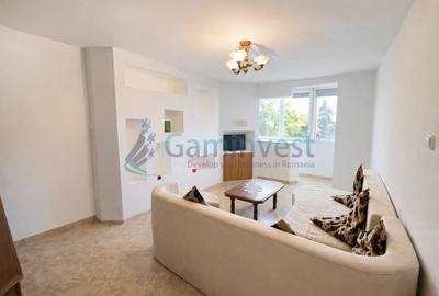 Apartament cu 3 camere decomandat, mobilat în Dacia