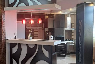 Apartament cu 2 camere decomandat, mobilat în Central
