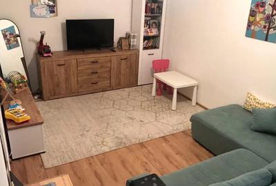 Apartament cu 2 camere decomandat, mobilat în Lacul Tei