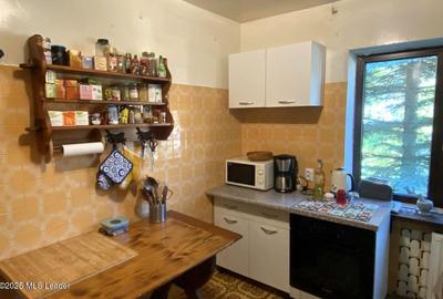 Bran - Casa pe strada Valea Portii, 223 mp, 4 dormitoare, teren 320 mp - 41