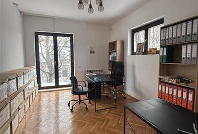 3 Camere, Eroii Revolutiei, Locuinta sau Birou, Centrala proprie, Parcare, 2 min - 7