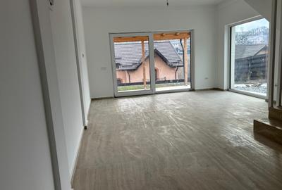 Casa noua cu 4 camere in zona Nicolina - Hlincea - 3