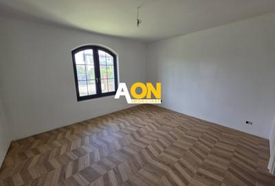 Casă nouă, impozantă,  6 camere, 1346 mp teren, Bărăbanț - 7