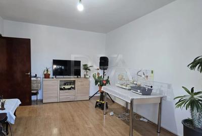 Apartament cu 3 camere decomandat, mobilat în Gorjului