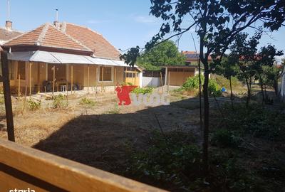 Casă individuală cu 5 camere în Mehala