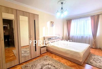 Apartament cu 3 camere decomandat în Calea Dumbrăvii