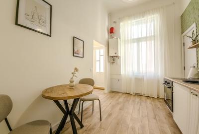 Apartament ultrafinisat, clădire monument istoric – Central - 15