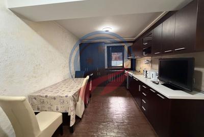 CHIRIE GARSONIERA FORD DAMILA - 3