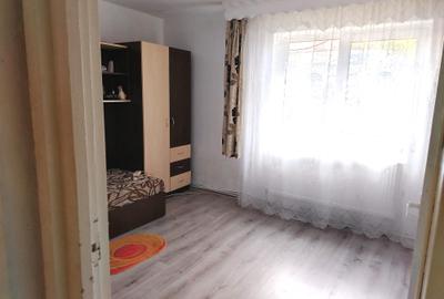 Chirie apartament 2 camere zona Sf.Vineri mobilat 250eur/luna - 4
