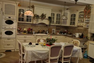 Vanzare Casa/Villa 6 camere 3 bai 3 wc -uri Dobroiesti 0% Comision - 15