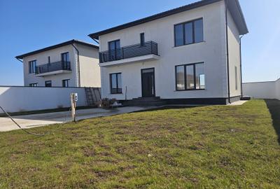 Casă 5 camere | 140 mp utili | 420 mp teren | Finisaje de lux - 1