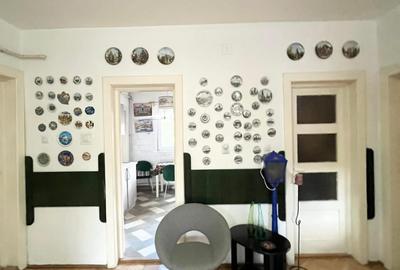 Vilă S+ P+E, 6 camere, 230 mp utili, teren 1000 mp, zona Horea (Oradea) . - 6