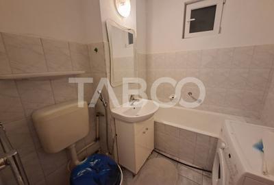 Apartament 3 camere etaj 1 de inchiriat zona Scoala de Inot Sibiu - 6