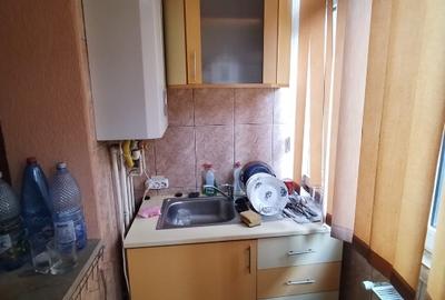 Garsoniera la intersectia dintre Republicii si Vasile Alecsandri - 5