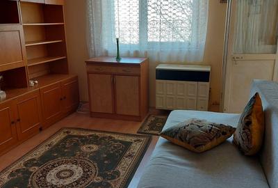 Garsonieră 27 mp cu balcon -bloc 3 etaje-mobilată utilată-bloc an 1980 - 3
