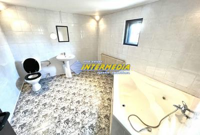 CASA DE INCHIRIAT I CENTRU I 4 CAMERE I 2 BAI I FAMILIE SAU MUNCITORI I - 4