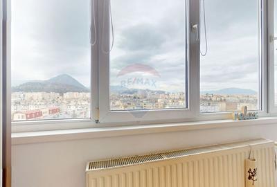 3 Camere Luminos | Vedere Deschisă către Tâmpa | Zonă Premium Scriitor - 10
