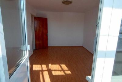 Apartament 2 camere. Decomandat. Brancoveanu. - 3
