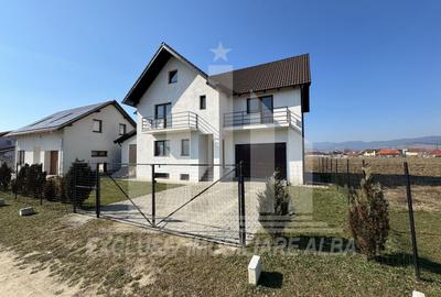 Casa individuala | Semifinisata | 170 mp | 300 mp teren | Partos - 2