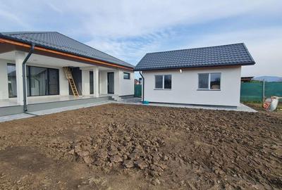 Casa de vanzare  Carpinis - 1