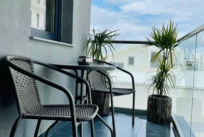 Apartament cu 3 camere complet mobilat si utilat, vedere spre  Mare - 17